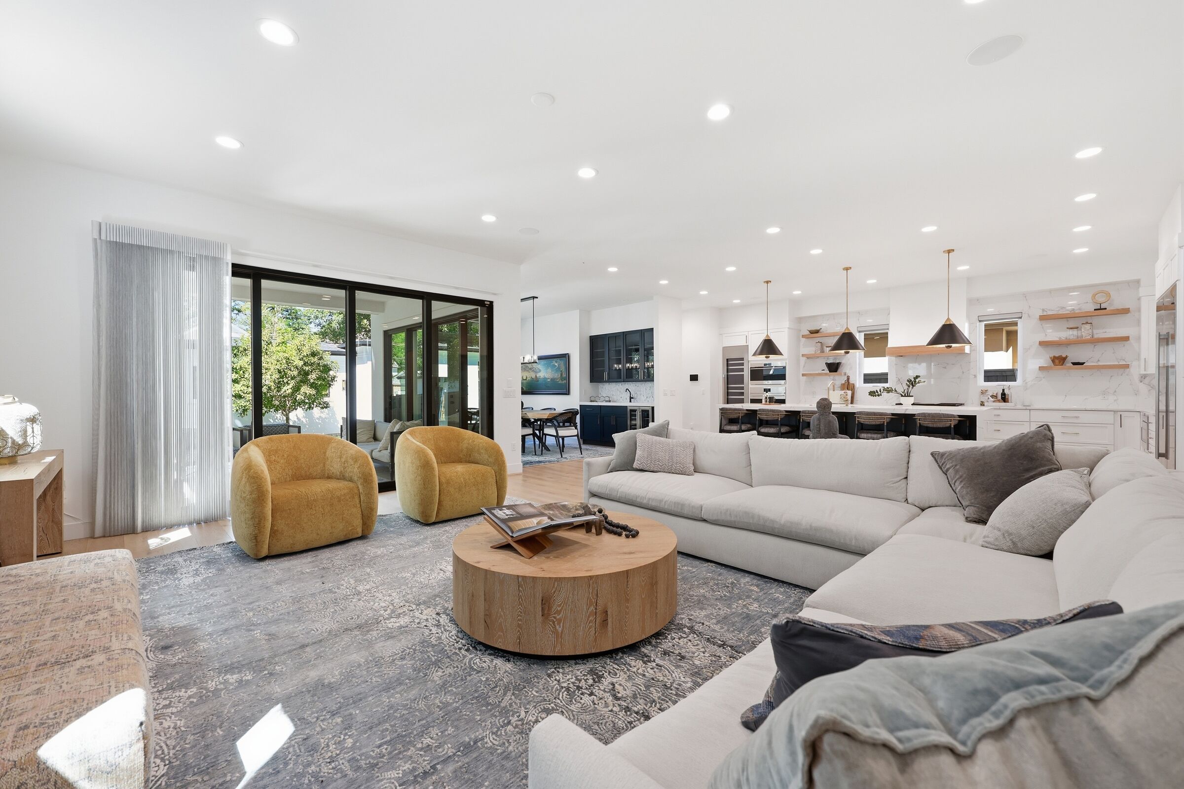 The living room at 2339 S Saint Paul Street
